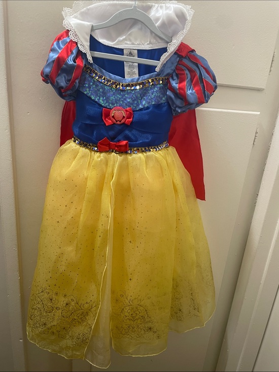 Other - Snow White Princess Dress